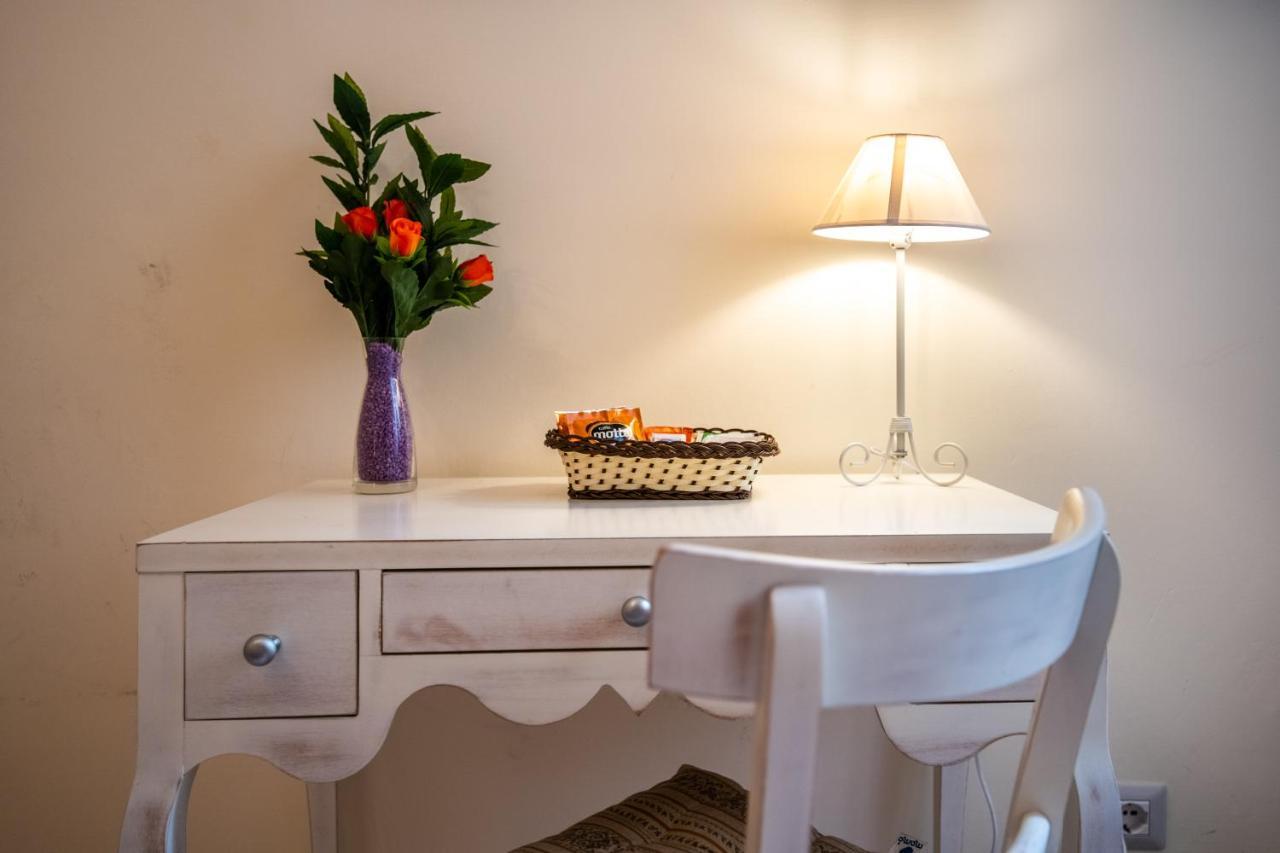 Terre Dipinte Bed & Breakfast Salerno Exterior photo